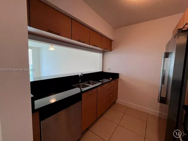 Продажа квартиры #2603 - фото 6414753