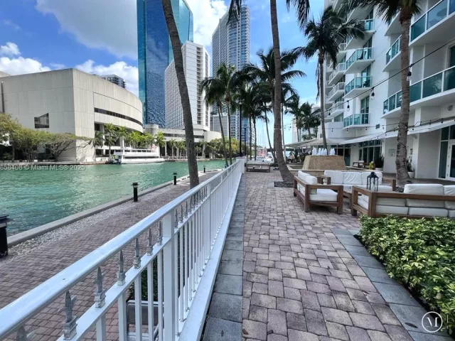 Продажа квартиры #2603 - фото 6414740