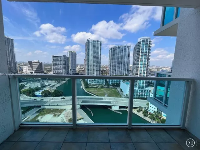 Продажа квартиры #2603 - фото 6414744