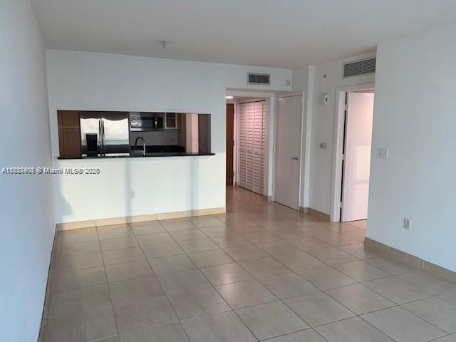 Продажа квартиры #2603 - фото 6414756