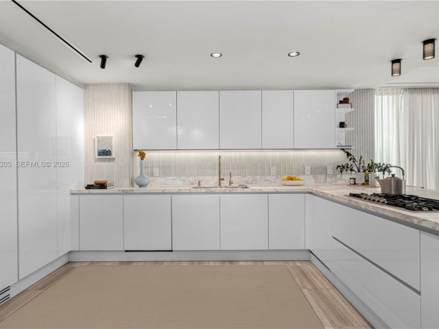 Продажа квартиры #421 - фото 6425380