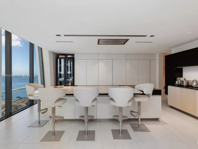 Продажа квартиры #3502 - фото 6414487