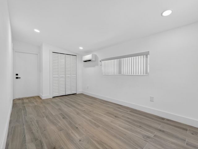 Дом в аренду по адресу 326 191st Street - фото 6415305