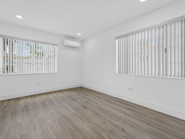 Дом в аренду по адресу 326 191st Street - фото 6415310