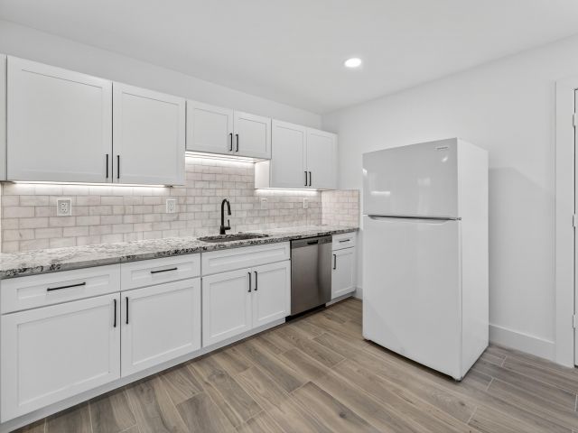 Дом в аренду по адресу 326 191st Street - фото 6415312