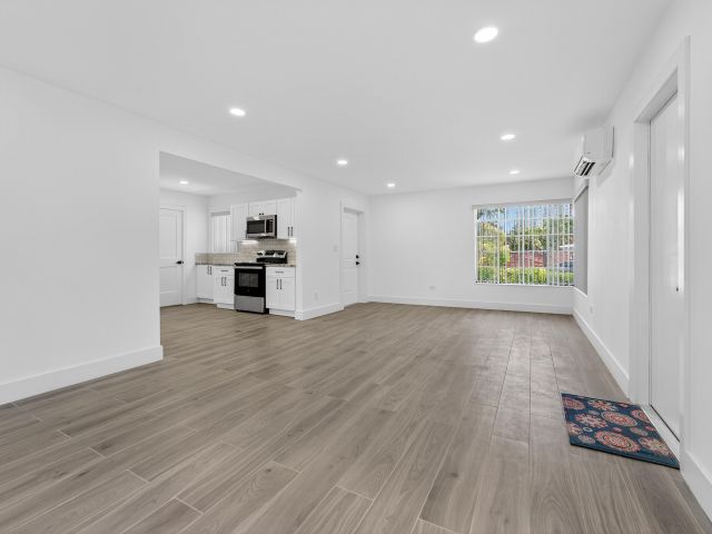 Дом в аренду по адресу 326 191st Street - фото 6415314