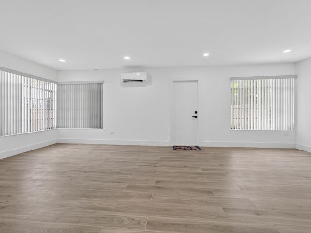 Дом в аренду по адресу 326 191st Street - фото 6415315