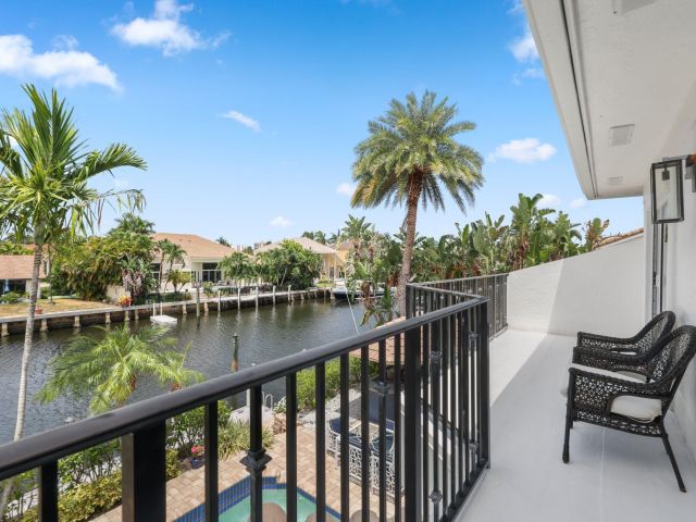 Продажа дома по адресу 917 Iris Drive - фото 6433973