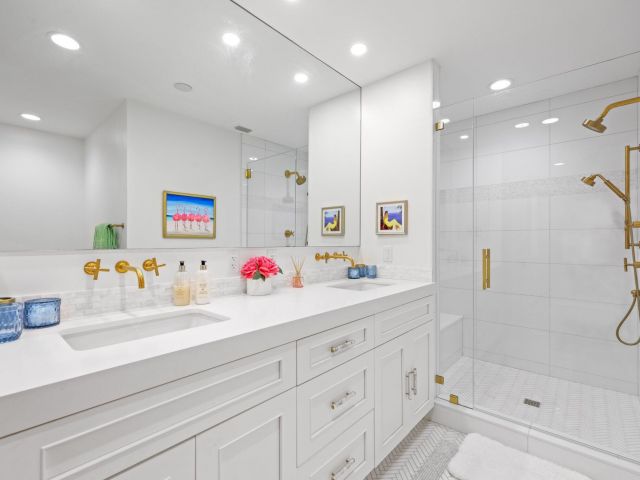 Продажа дома по адресу 917 Iris Drive - фото 6433975