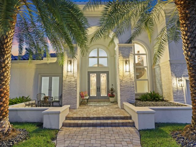 Продажа дома по адресу 917 Iris Drive - фото 6433991