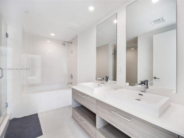 Продажа квартиры #1705 - фото 6416260