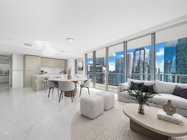 Продажа квартиры #1705 - фото 6416263