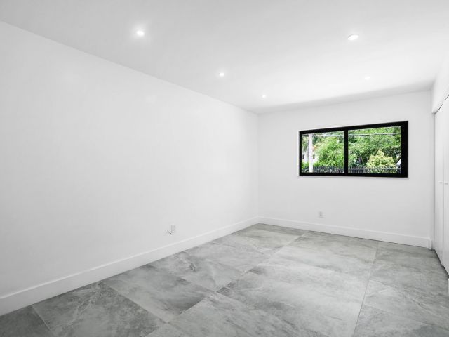 Продажа дома по адресу 1860 NE 199th Street - фото 6437377