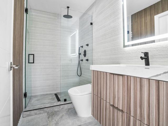 Продажа дома по адресу 1860 NE 199th Street - фото 6437378