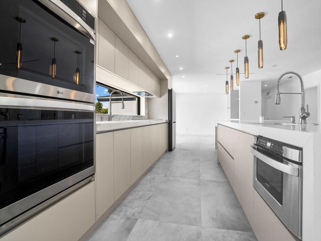 Продажа дома по адресу 1860 NE 199th Street - фото 6437387