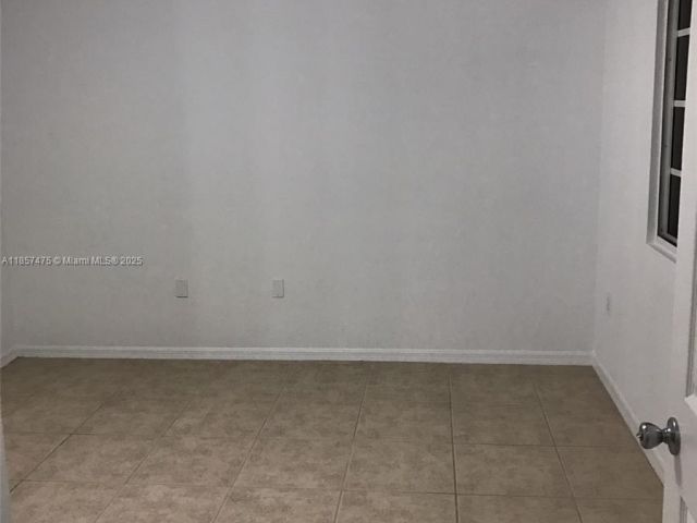 Продажа дома по адресу 2821 NE 185th St 408 - фото 6426614