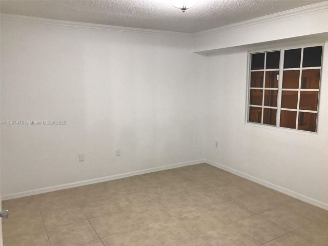 Продажа дома по адресу 2821 NE 185th St 408 - фото 6426616