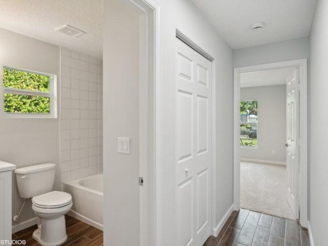 Продажа дома по адресу 636 35th Street - фото 6814023