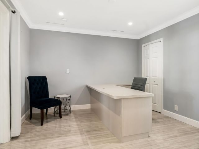 Продажа дома по адресу 831 Dover Street - фото 6416180