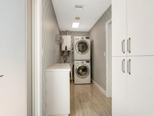 Продажа дома по адресу 831 Dover Street - фото 6416185