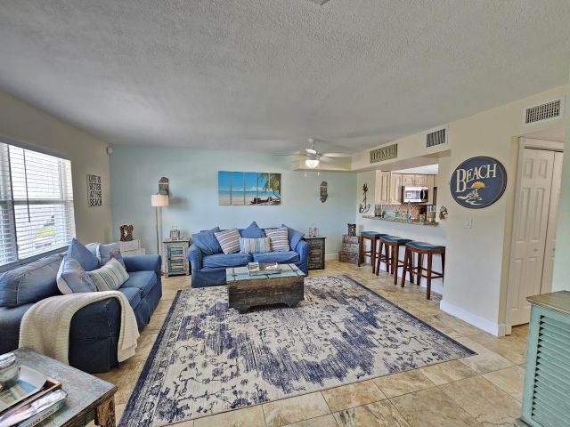 Дом в аренду по адресу 339 Virginia Street - фото 6532299