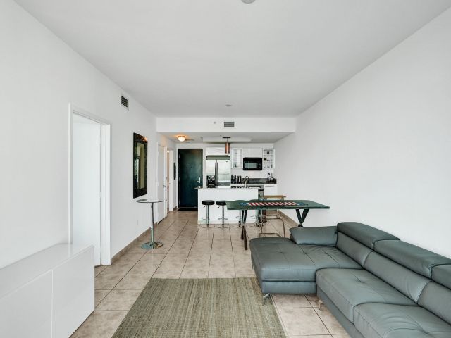 Продажа квартиры #811 - фото 6417194