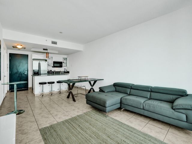 Продажа квартиры #811 - фото 6417196