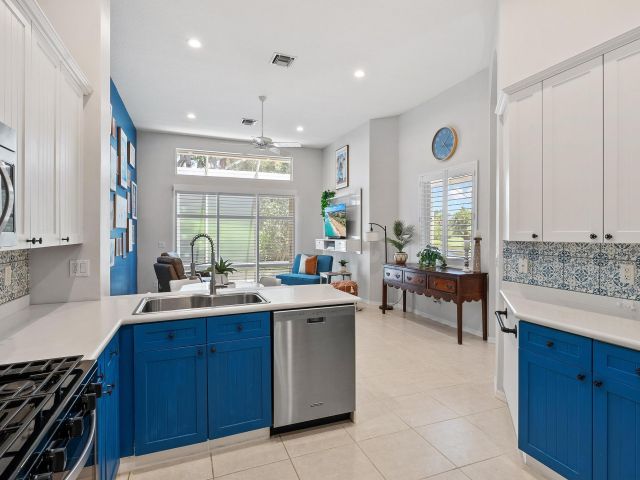 Продажа дома по адресу 9036 Sand Pine Lane - фото 6416119