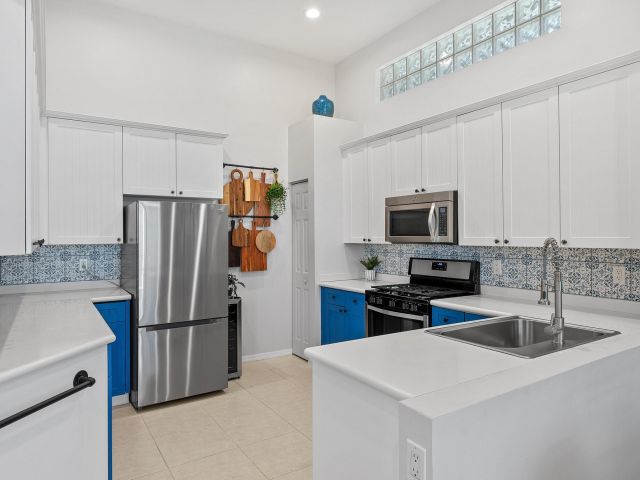 Продажа дома по адресу 9036 Sand Pine Lane - фото 6416120