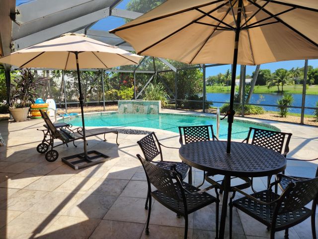 Дом в аренду по адресу 3250 Lakeview Boulevard - фото 6425227