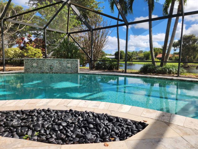 Дом в аренду по адресу 3250 Lakeview Boulevard - фото 6425229