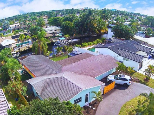 Продажа дома по адресу 1710 SW 6th Avenue - фото 6491055