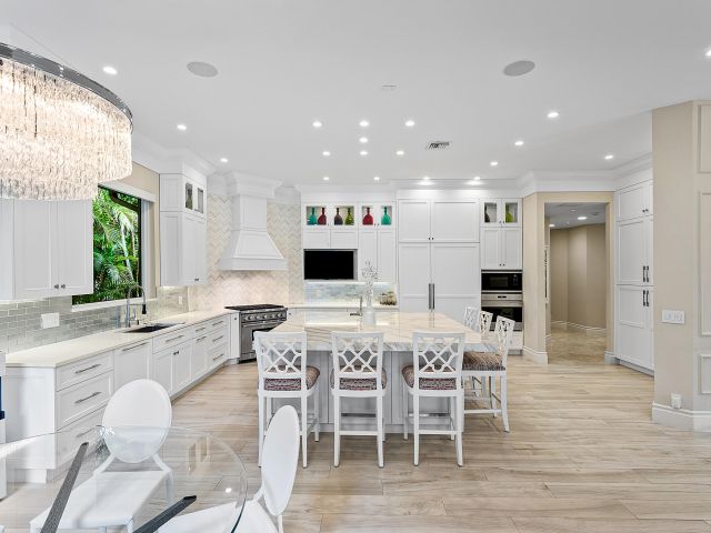 Продажа дома по адресу 16283 Vintage Oaks Lane - фото 6418221