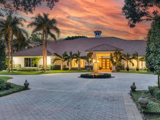 Дом в аренду по адресу 1504 Breakers West Boulevard - фото 6436522