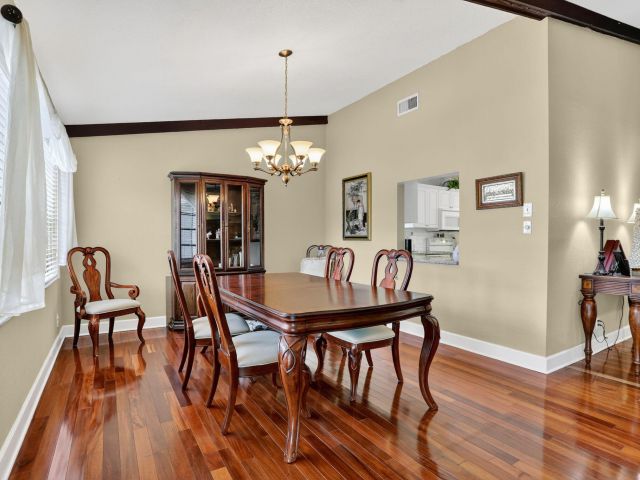 Продажа дома по адресу 6043 Petaluma Drive - фото 6419480