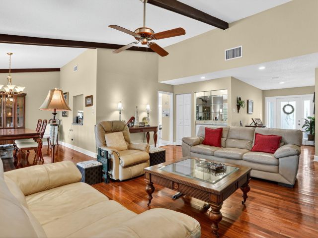 Продажа дома по адресу 6043 Petaluma Drive - фото 6419482