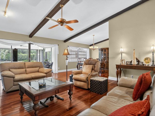 Продажа дома по адресу 6043 Petaluma Drive - фото 6419484