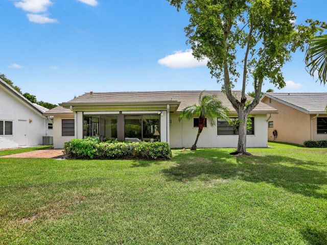 Продажа дома по адресу 6043 Petaluma Drive - фото 6419492