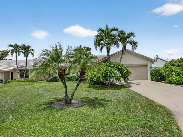 Продажа дома по адресу 6043 Petaluma Drive - фото 6419495