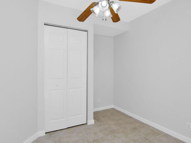 Дом в аренду по адресу 8050 Severn Drive A - фото 6427541