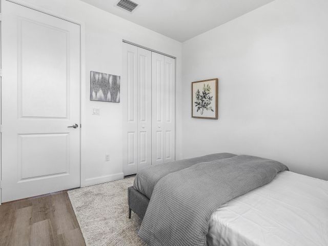 Продажа дома по адресу 6353 Tenor Drive - фото 6419463