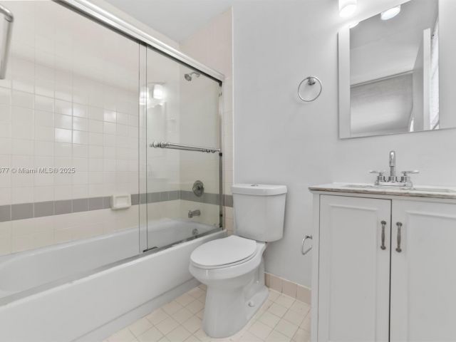 Дом в аренду по адресу 3358 NW 198th Ter - фото 7456311