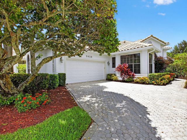 Продажа дома по адресу 2423 NW 63rd Street - фото 6437654