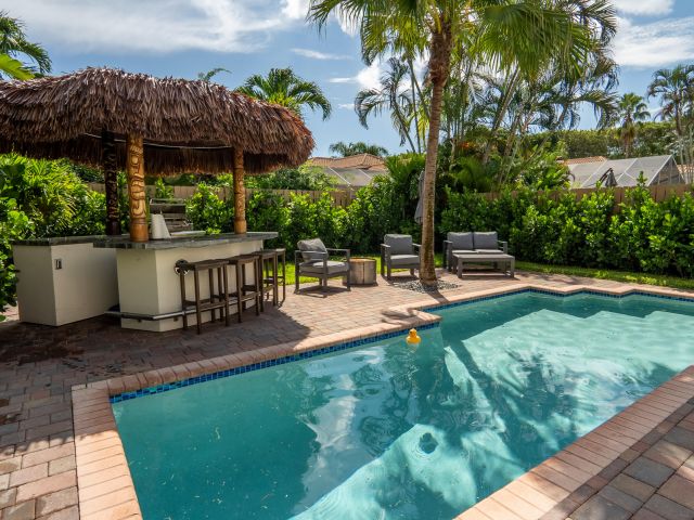 Дом в аренду по адресу 6670 NW 27th Avenue - фото 6421519