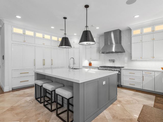 Продажа дома по адресу 121 Royal Palm Way - фото 6431464