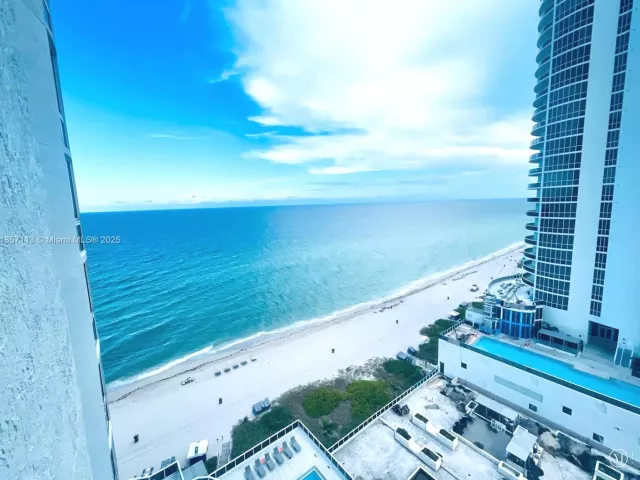 Квартира в аренду номер1402 - фото 6439242