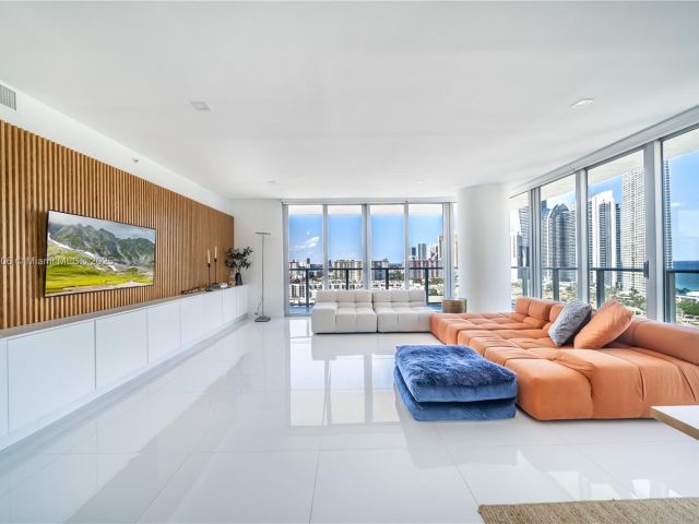 Квартира в аренду номер4-1901 - фото 6421354