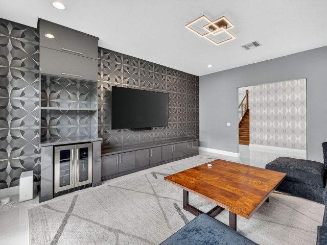 Продажа дома по адресу 8618 Tower Bridge Court - фото 6422327