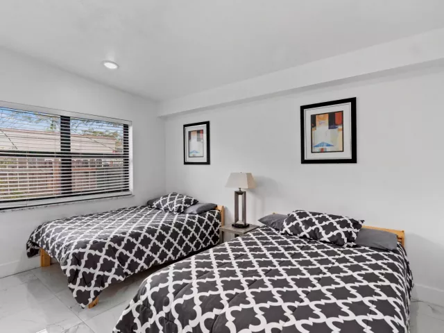 Продажа дома по адресу 12805 NW 6th Avenue - фото 8872448