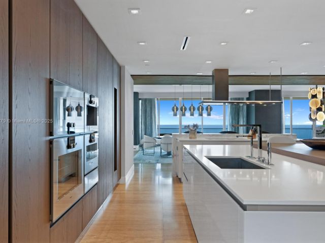 Продажа квартиры #1401/02 - фото 6430572